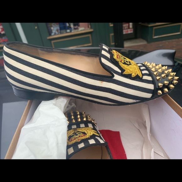 Christian louboutin flats good condition - Picture 2 of 3